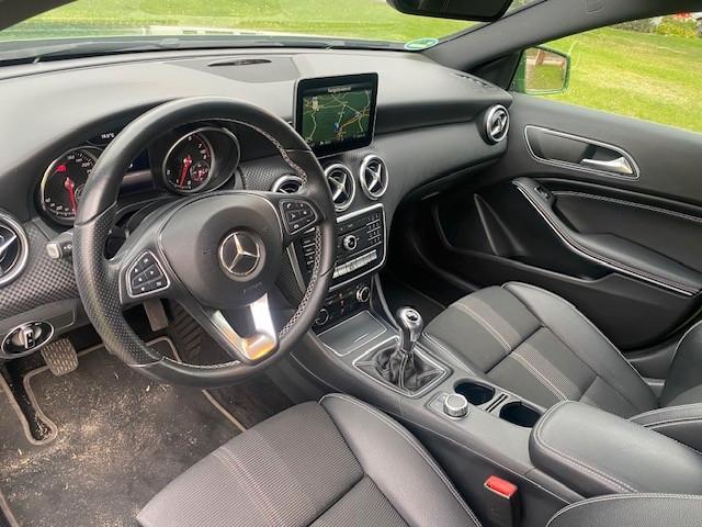 Mercedes-Benz A 180 Urban TÜV Insp. Reifen neu Navi Kamera ra 
