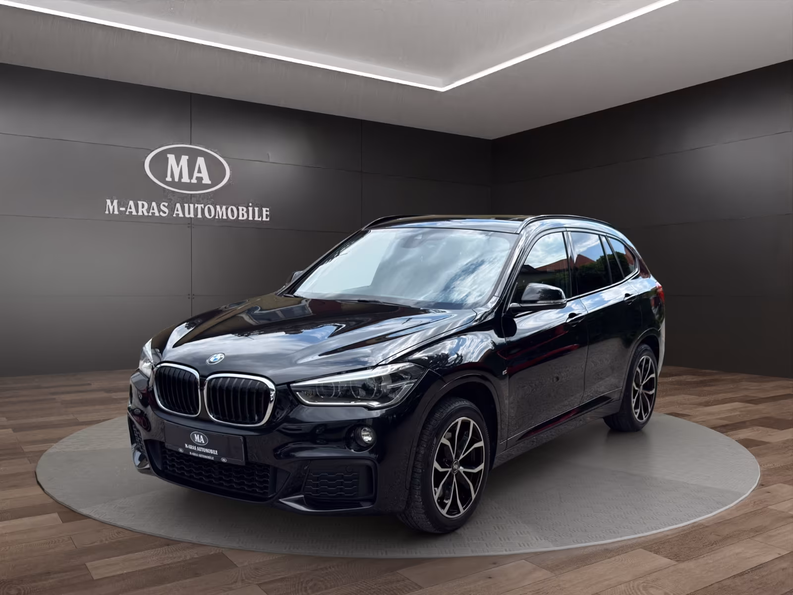 BMW X1 xDrive 20 d M Sport Pano AHK Automatic