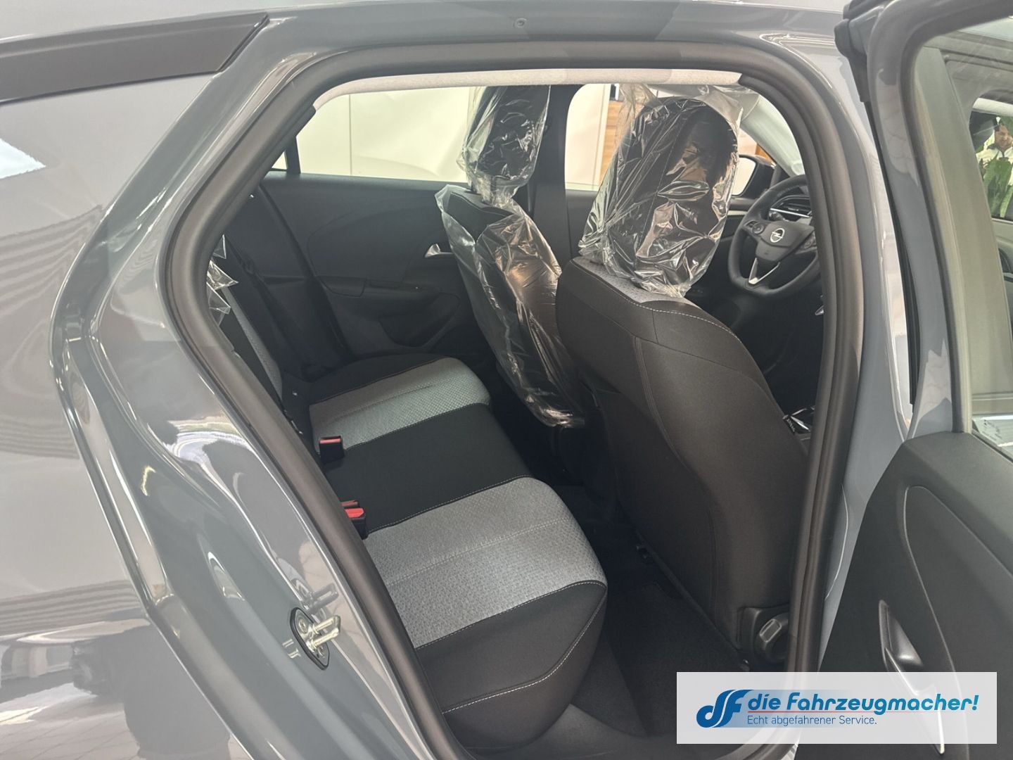 Fahrzeugabbildung Opel Corsa-e Edition Digitales Cockpit Sitzhzg LED Ap