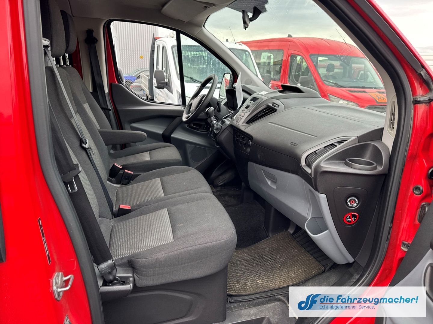 Fahrzeugabbildung Ford Transit Custom Tourneo 300 L1 *2252*EXPORT