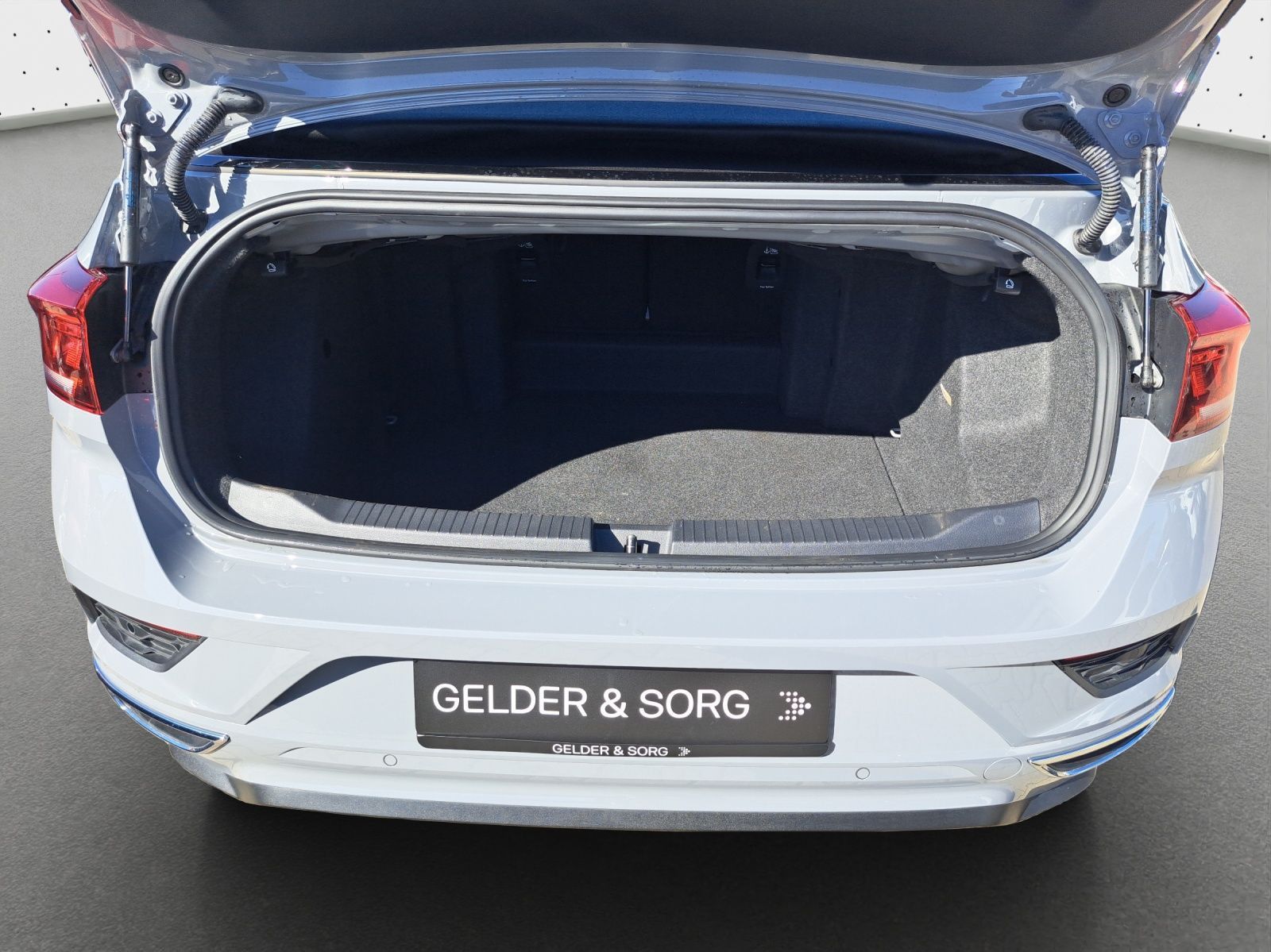 Volkswagen T-Roc - Bild 11