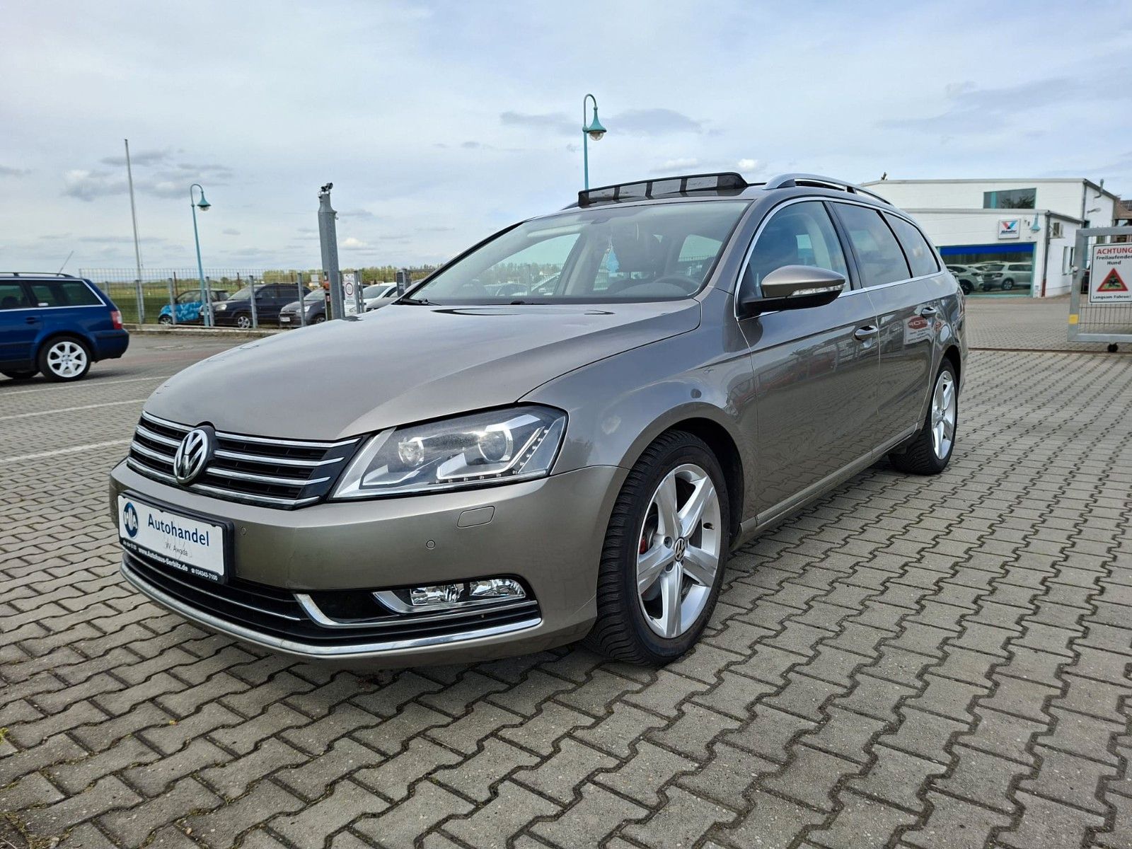 Volkswagen Passat Variant - 1
