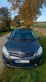 Toyota Auris Facelift 6-Gang 132PS - Toyota Auris in Aachen