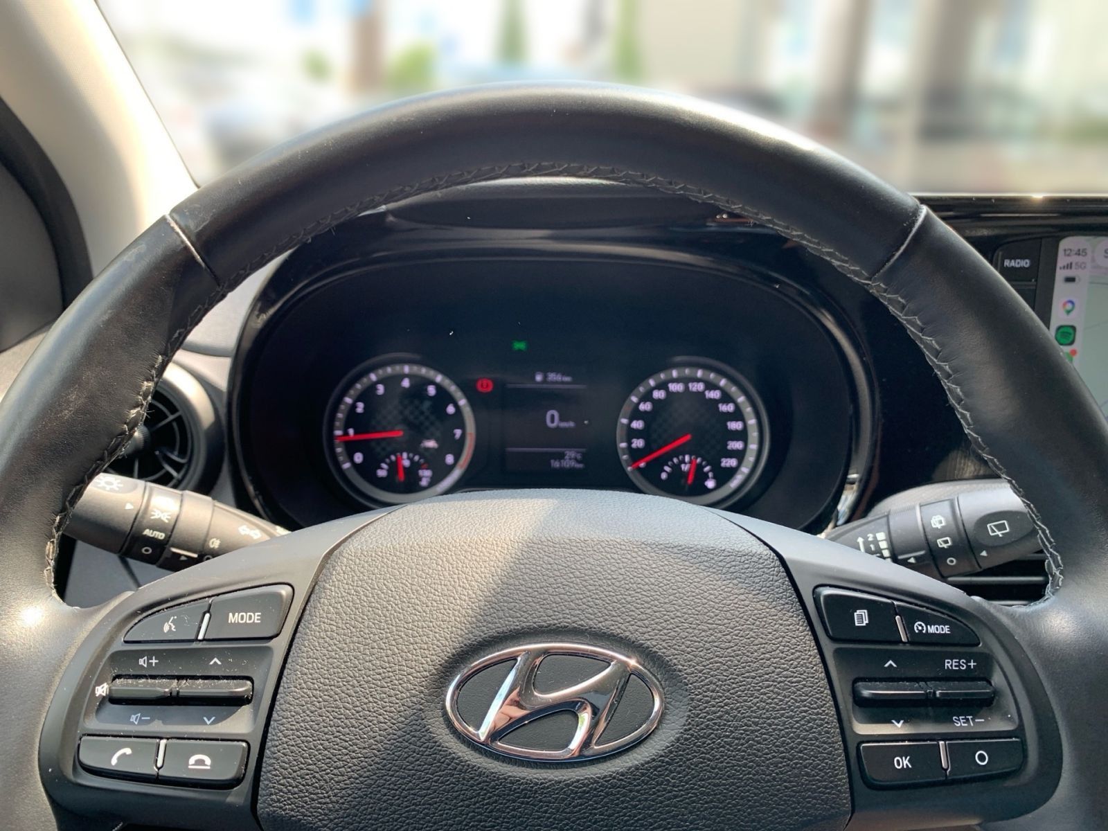 Fahrzeugabbildung Hyundai i10 1.0 Edition 30 1 Hand 8xbereift
