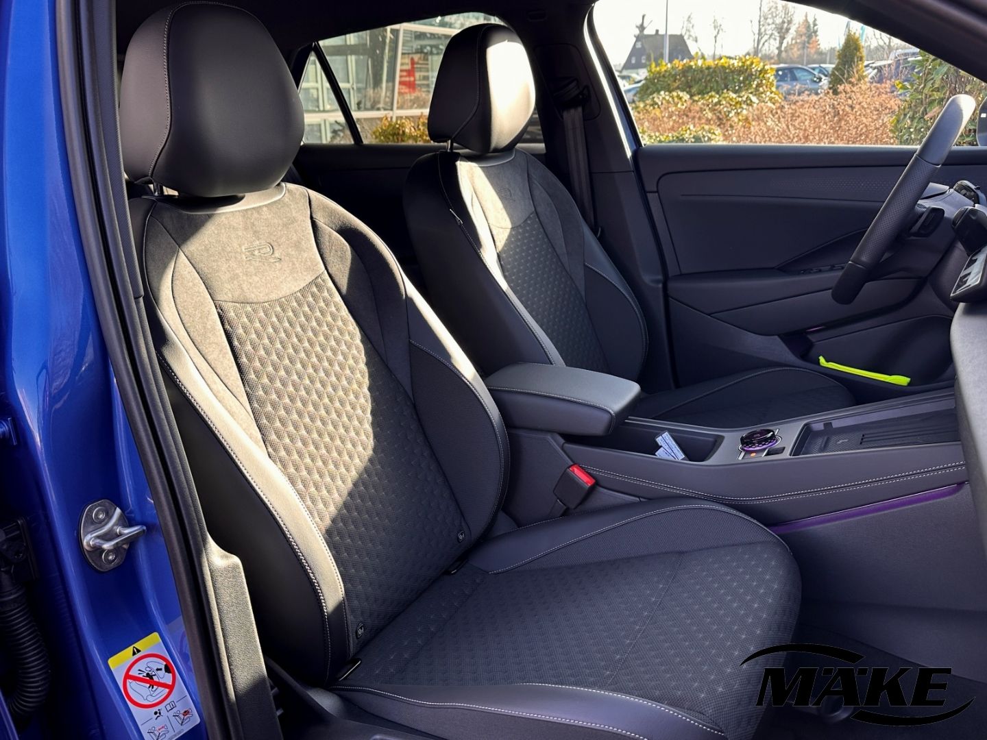 T-Roc R-Line 1.5 eTSI DSG ACC NAVI LED DAB SHZ A