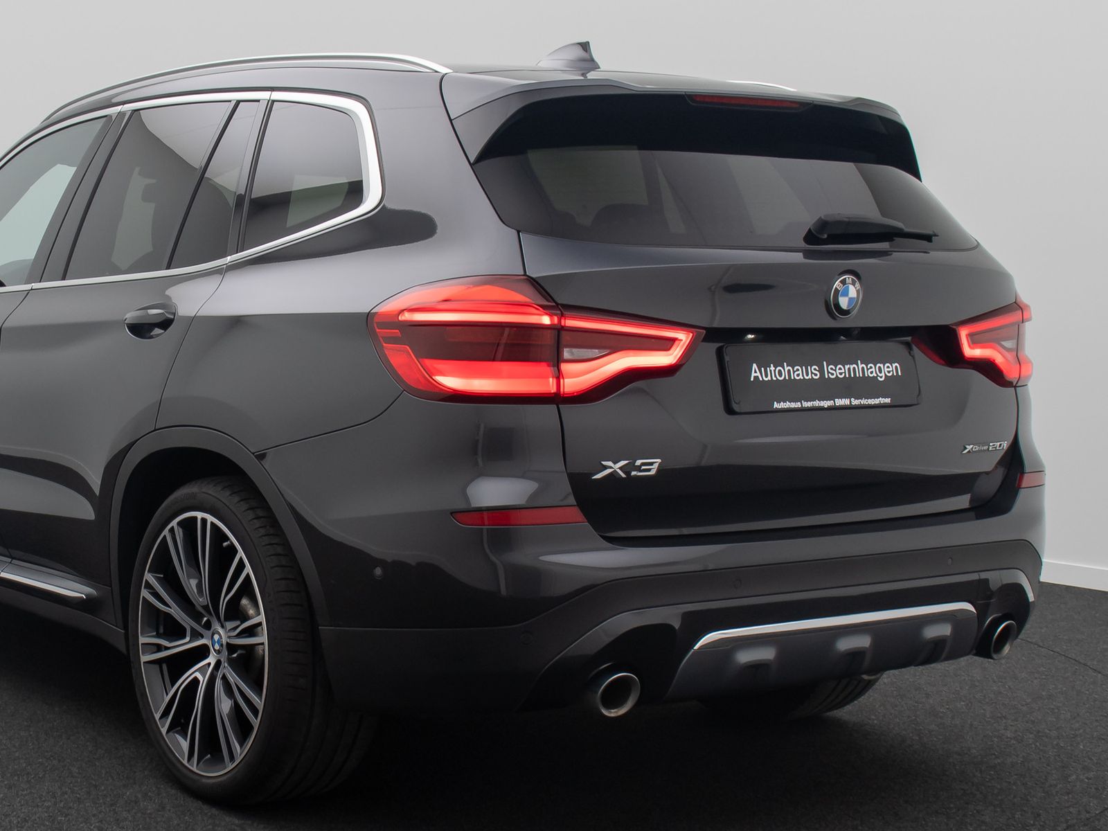 Fahrzeugabbildung BMW X3 xD20i LuxuryLine HUD Kamera Alarm HiFi 21Zoll