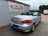 Peugeot 307 CC 2.0 KLIMAAUT/LEDER/SHZ/AHK - Peugeot 307 mit Benzin-Antrieb: Cabrio, 2.0