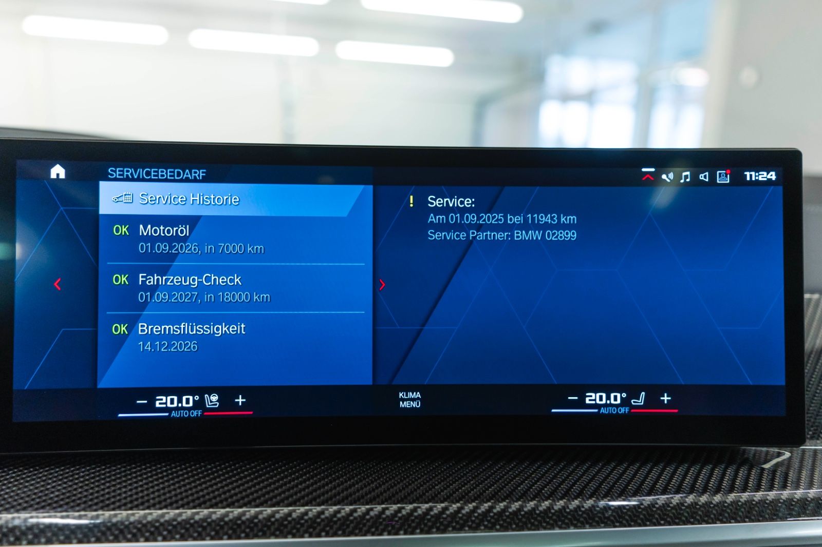 Fahrzeugabbildung BMW X6 M Competition B&W SKY LOUNGE 360° M+S