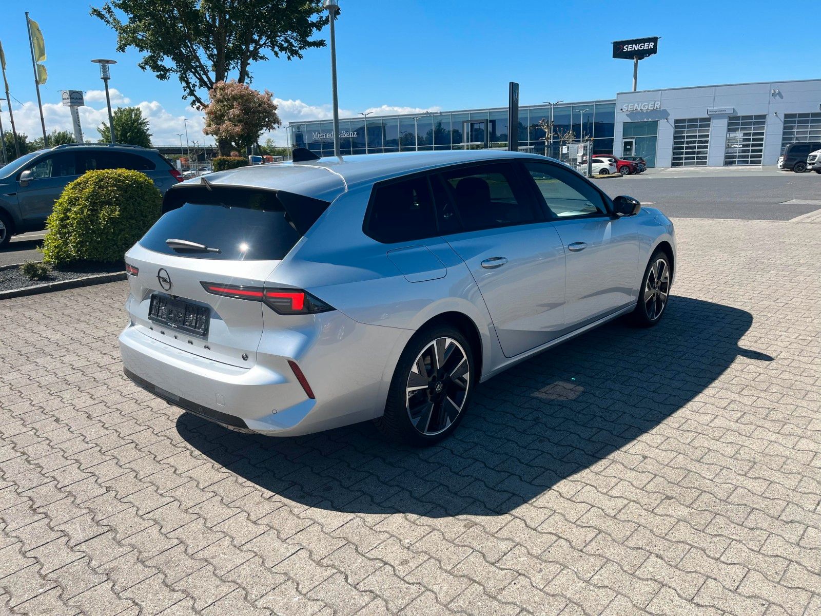 Opel Astra L ST Electric GS*NAVI*AHK*KAMERA-360* imagem 3