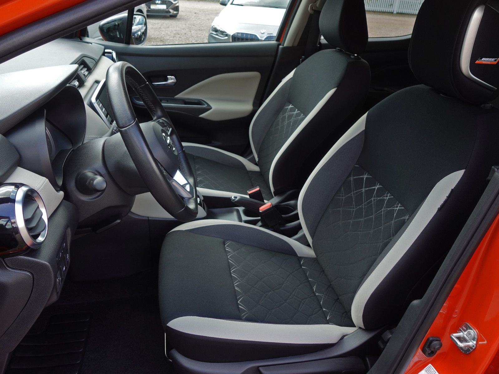 Fahrzeugabbildung Nissan Micra X-Tronic N-Design Navi BOSE DAB+ Kamera