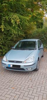 Ford Focus 1.6 Ghia Ghia - Ford Focus aus 2003: Ghia