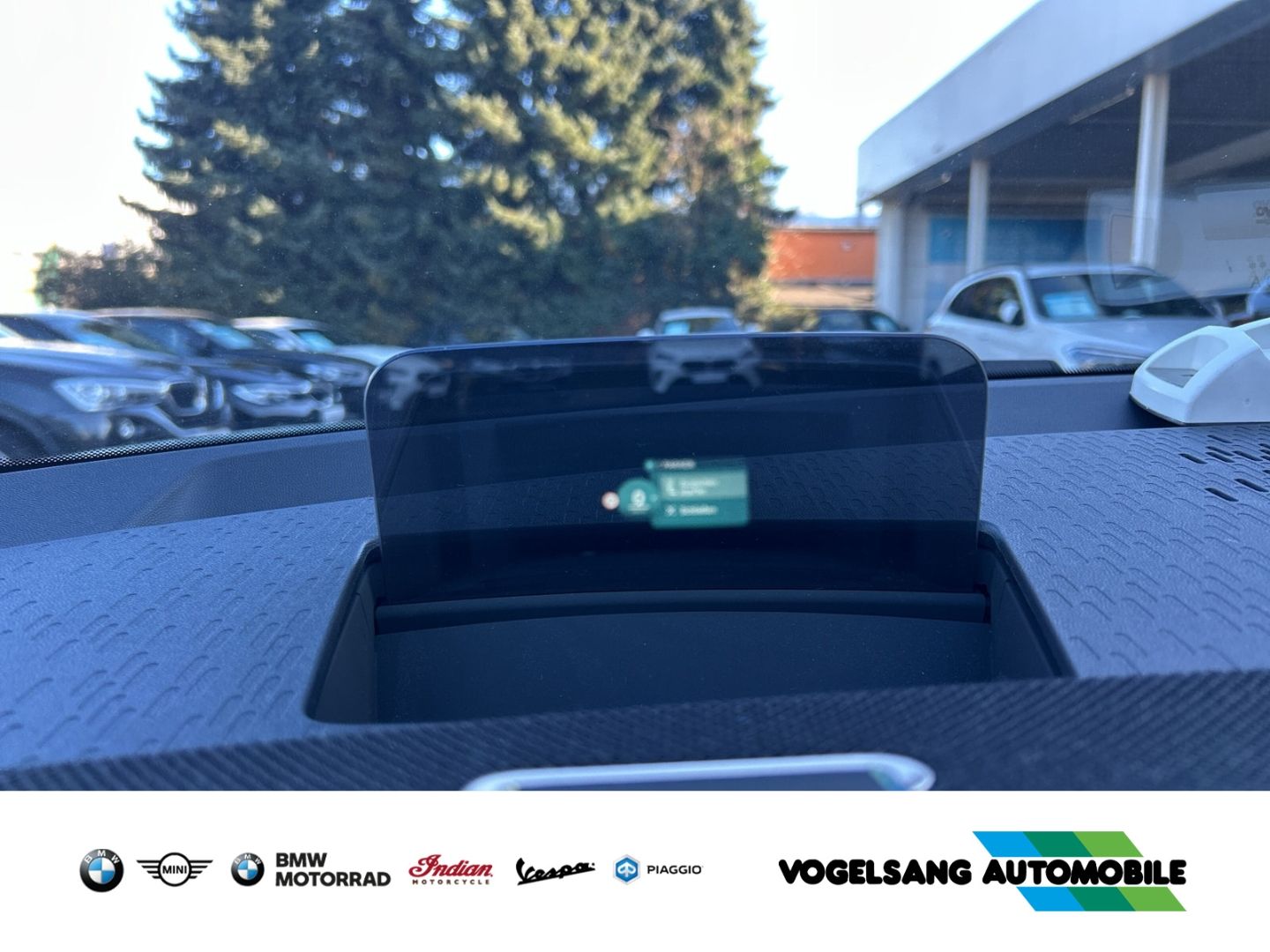 Fahrzeugabbildung MINI Aceman SE Classic Trim,Panodach,HeadUp,19''LMFel