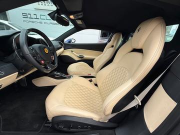 صورة مصغرة 24 لـ 2016 Ferrari 488 GTB