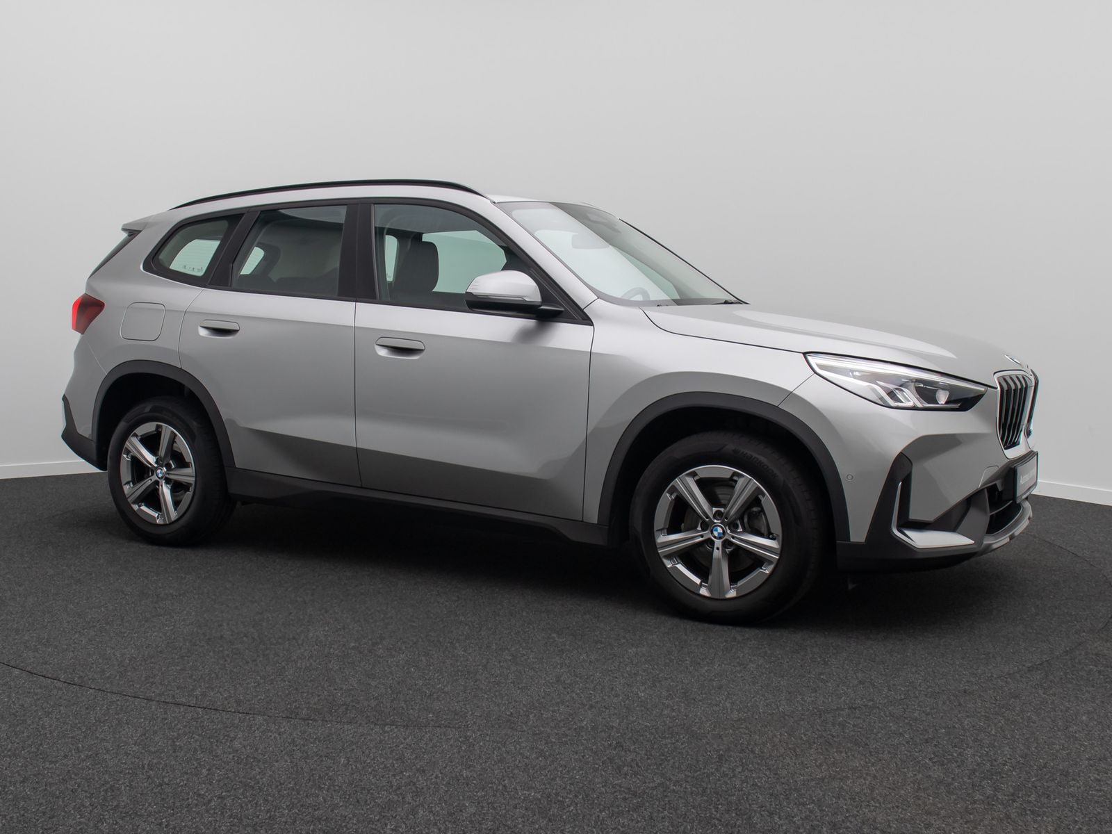 Fahrzeugabbildung BMW X1 sD18d DAB Kamera GeschwindigReg LED Widscreen