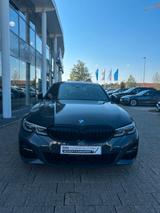 BMW 330i M Sport, Laser, Head up , HaKa, fast Voll - BMW 330 in Düsseldorf