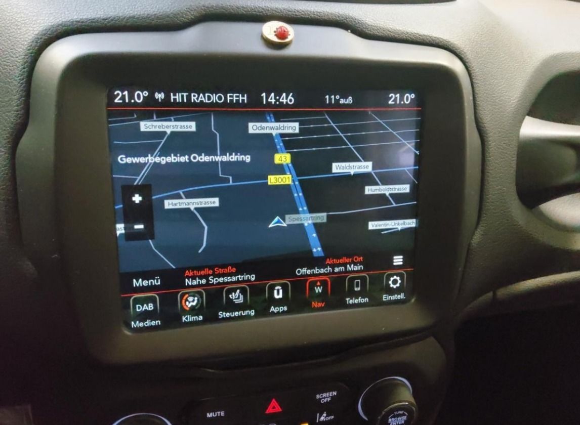 Fahrzeugabbildung Jeep Renegade 1.3 T-GDI Limited FWD KENWOOD PANORAMA