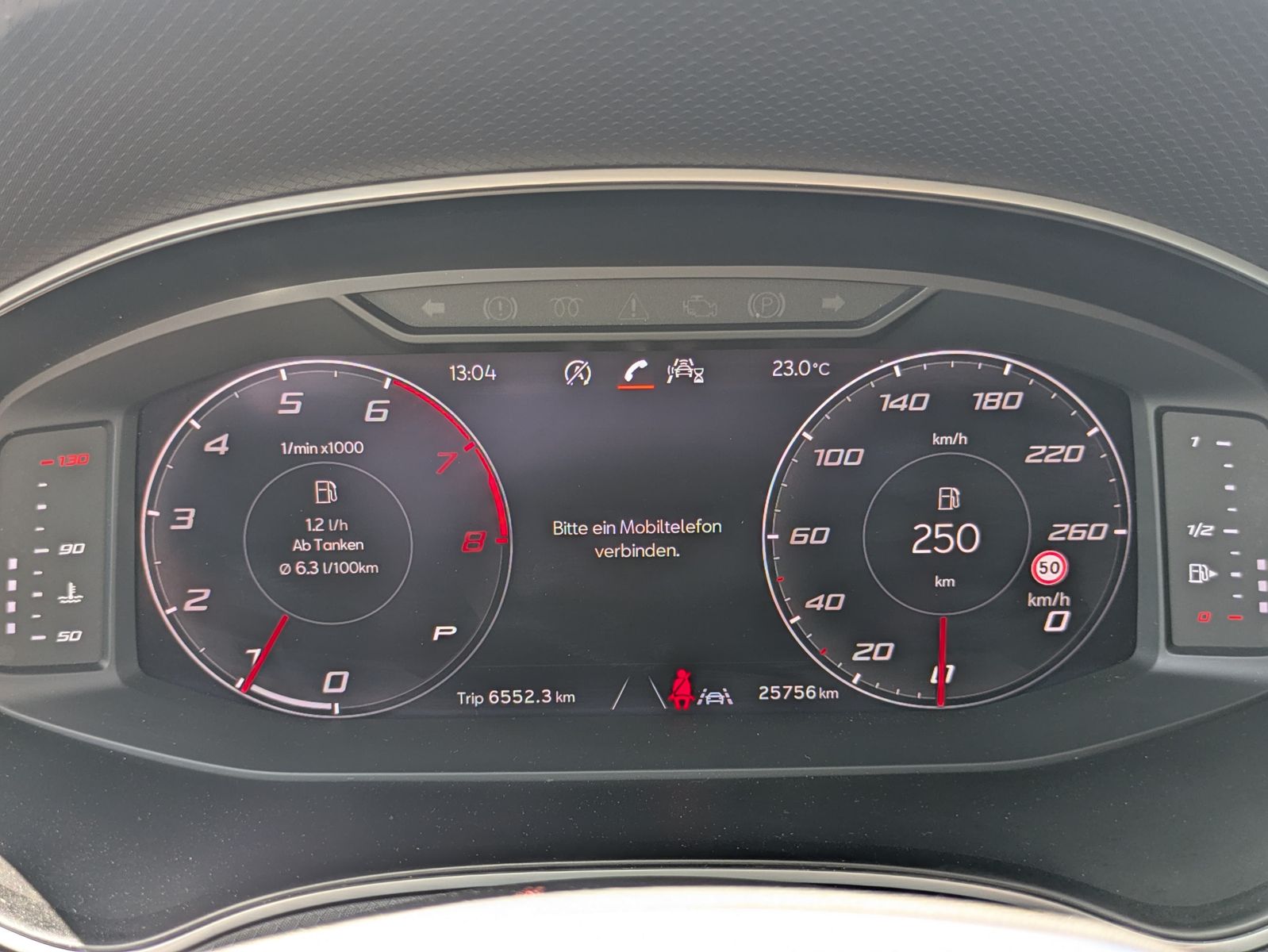 Fahrzeugabbildung SEAT Arona 1.5 TSI FR DSG AHK*ACC*LED*APP*DAB*KAMERA