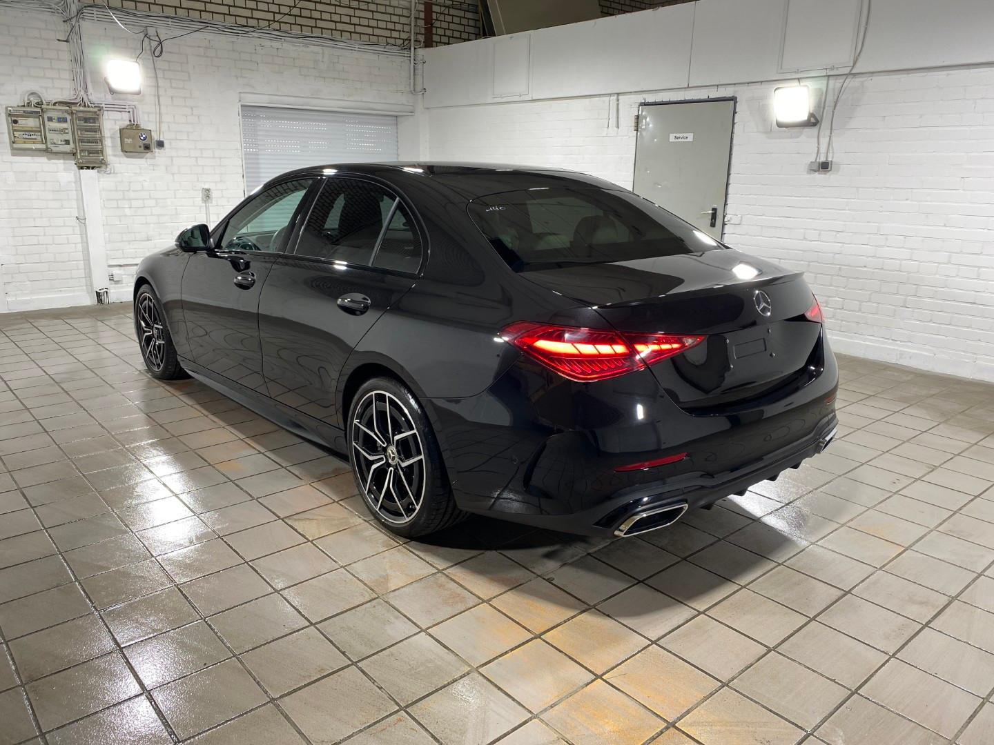 Mercedes-Benz C180 AMG Line Advanced KAM/NAVI