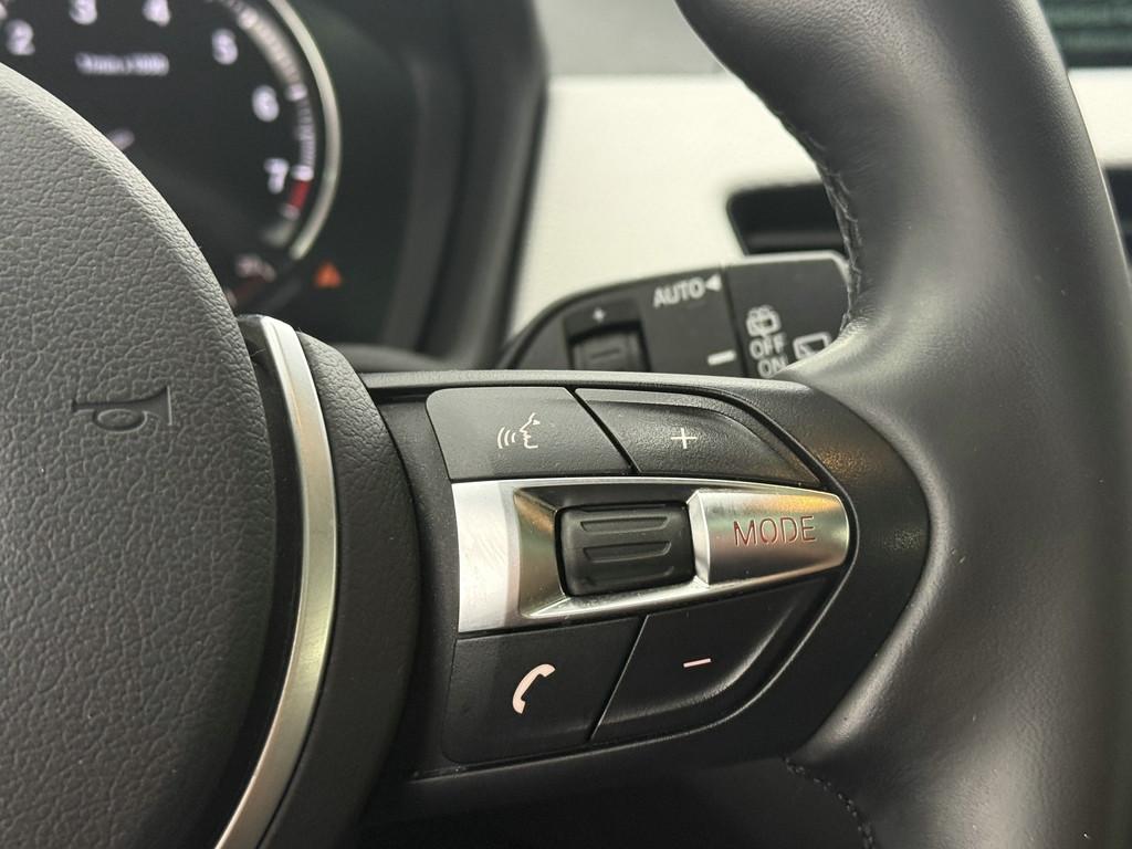BMW X2 18iA sDrive M Sport, LED, Pano, HUD, Kamera