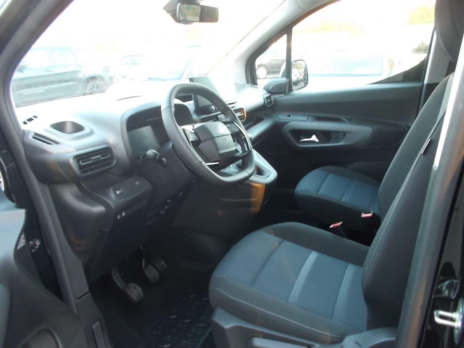 Fahrzeugabbildung Fiat Doblo Kombi 1.5 BlueHDi L1