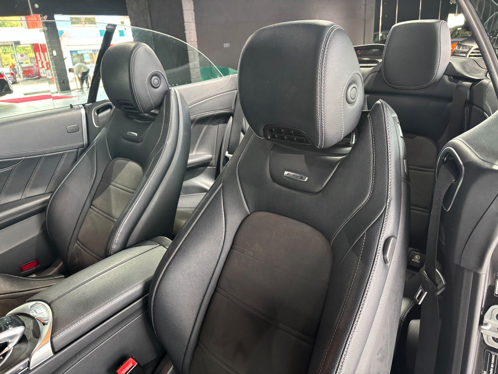 Fahrzeugabbildung Mercedes-Benz C 63 AMG Cabrio*Burmester*Ambiente*HUD*S-Auspuff