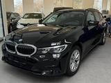 BMW 318d Advantage*1.HAND*LED*NAVI*LEDER*LC*ACC*AHK - BMW 318 in Solingen