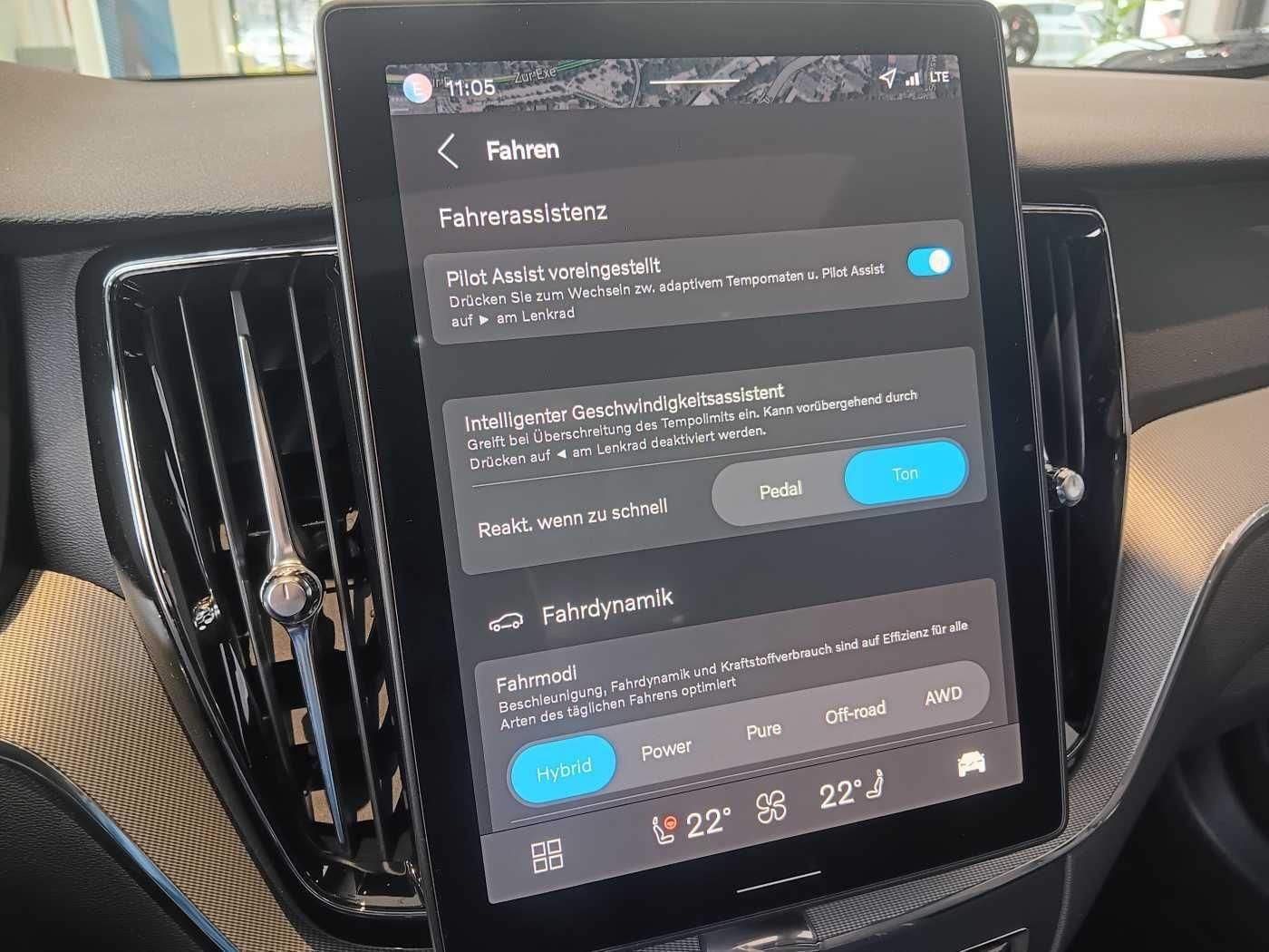 Fahrzeugabbildung Volvo XC60 T8 AWD Plus Black Edition