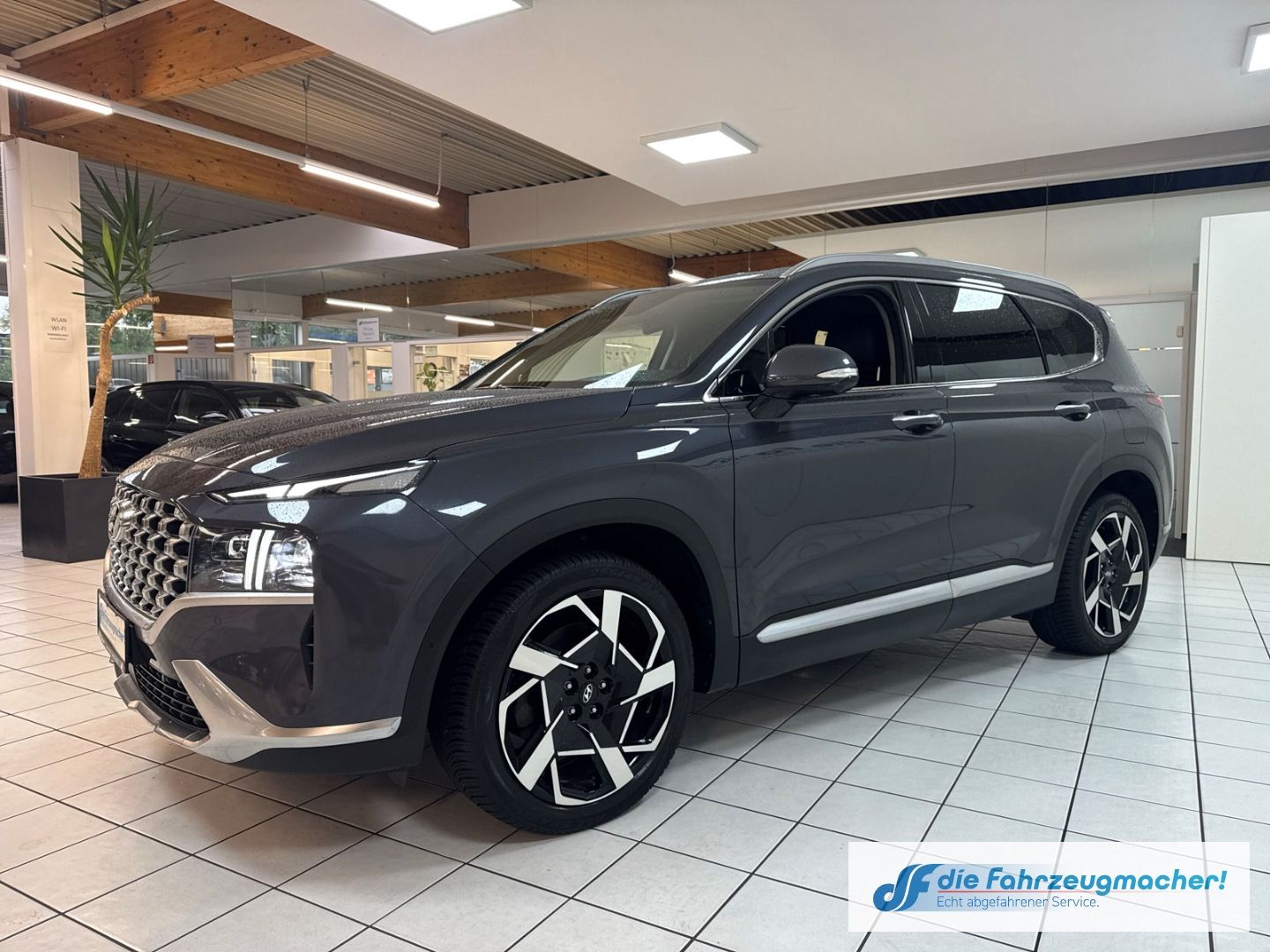 Fahrzeugabbildung Hyundai SANTA FE Prime 4WD 2.2 CRDi DPF EU6d 7-Sitzer HU