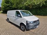 Volkswagen T5 Transporter - VW T5 Transporter in Bielefeld