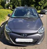 Hyundai i20 tüv neu Klima Anhänger Kupplung - Hyundai i20 in Freiburg