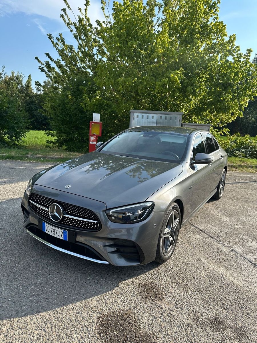 Mercedes-Benz Mercedes-benz E 300 de 4Matic Auto Plug in hybri