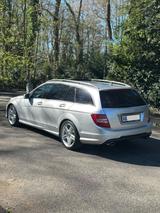 Mercedes-Benz C 300 CDI 4MATIC T AMG SITZBELÜFTUNG H&K KEYLESS - Mercedes-Benz Kombi aus dem Jahr 2011