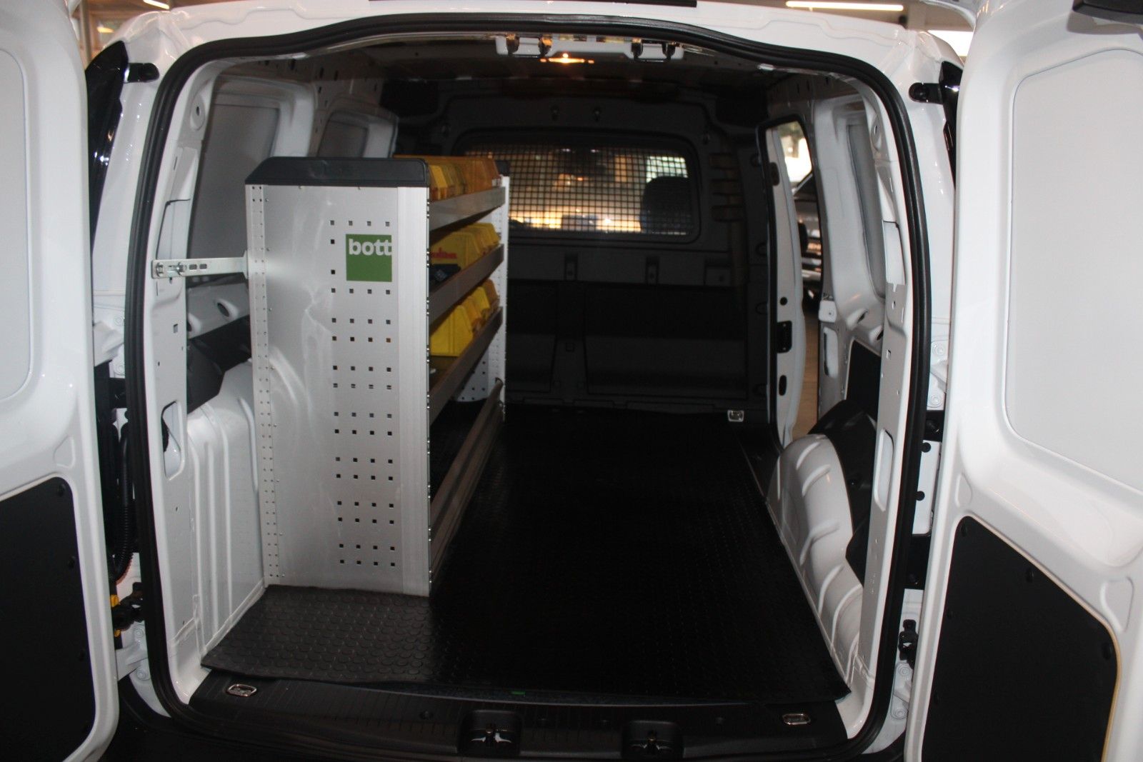 Fahrzeugabbildung Ford Transit Connect TREND L2 AHK NAVI IACC uvm.