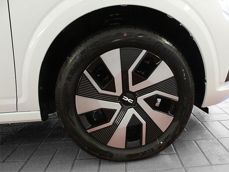 Fahrzeugabbildung Dacia Sandero TCe 90 Expression*Navigation*Winterpaket