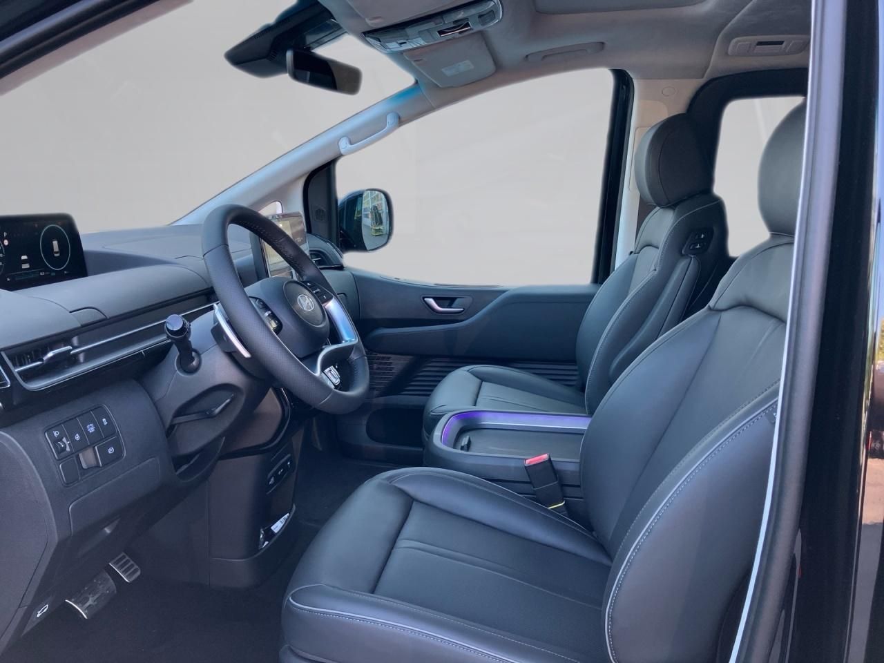 Fahrzeugabbildung Hyundai STARIA Signature Panoramadach Standheizung*Klima