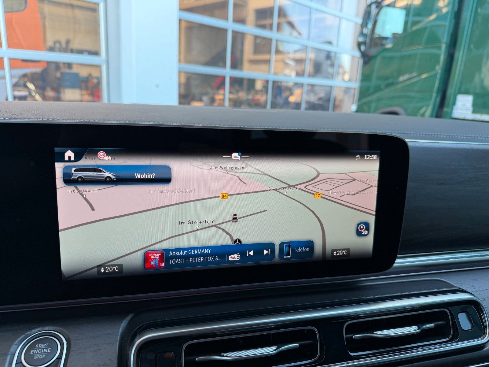 Fahrzeugabbildung Mercedes-Benz V 300 d AVA 4MATIC Liege AHK2,5to AIRMATIC Stdh