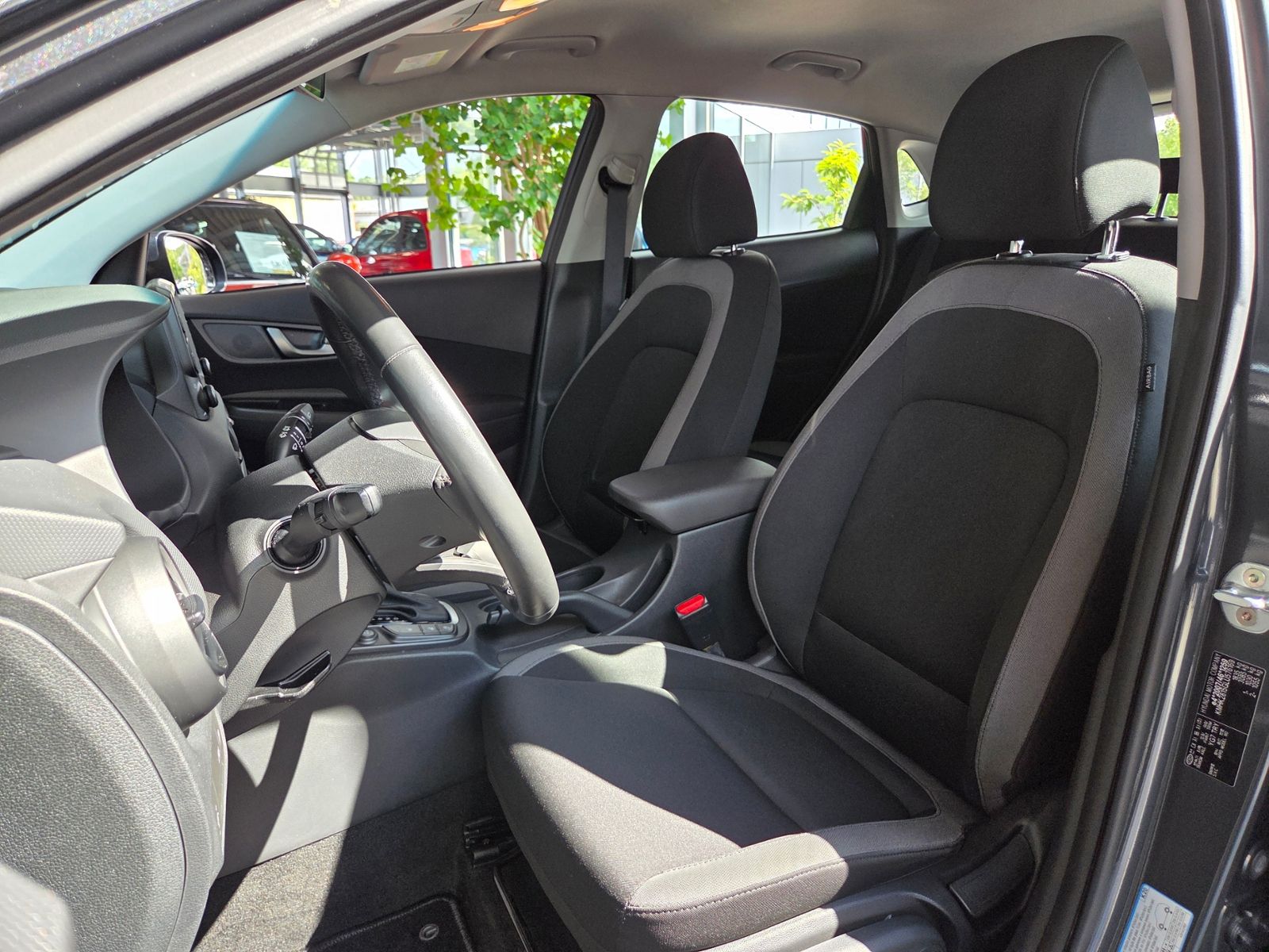 Fahrzeugabbildung Hyundai KONA Trend 2WD KLIMA LED NAV SHZ ALU