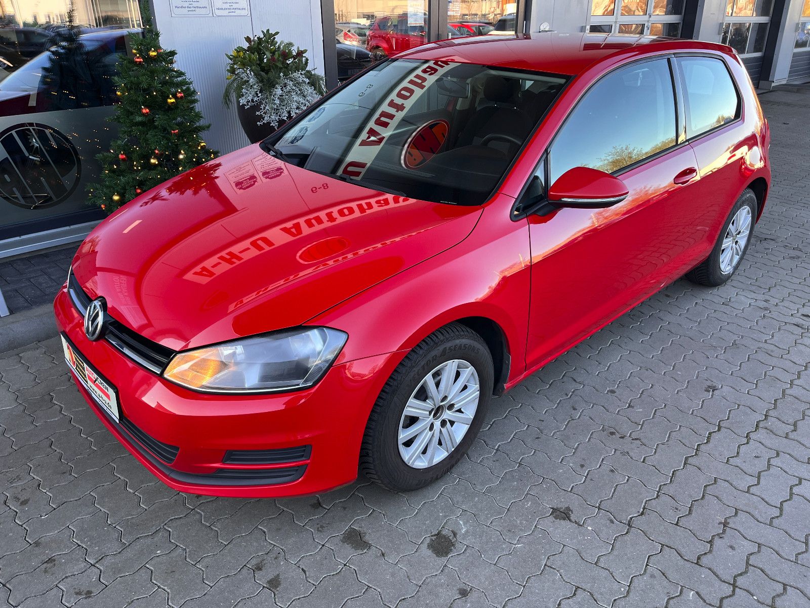 Fahrzeugabbildung Volkswagen Golf VII Lim. Trendline BMT
