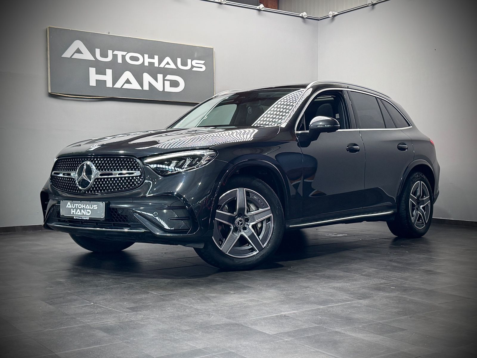 MERCEDES-BENZ GLC220d*4Matic*AMG*Navi*Pano*LED*Ambiente*