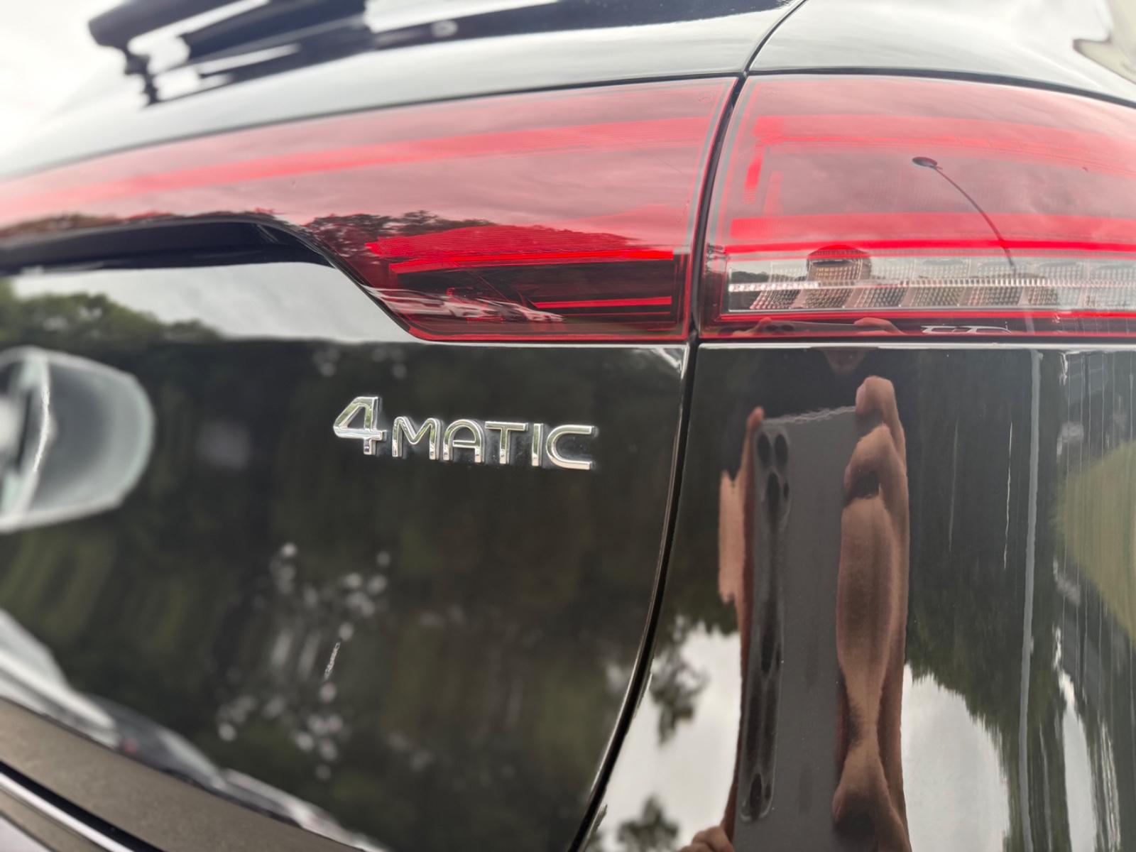 Mercedes-Benz EQC EQC 400 4Matic AHK
