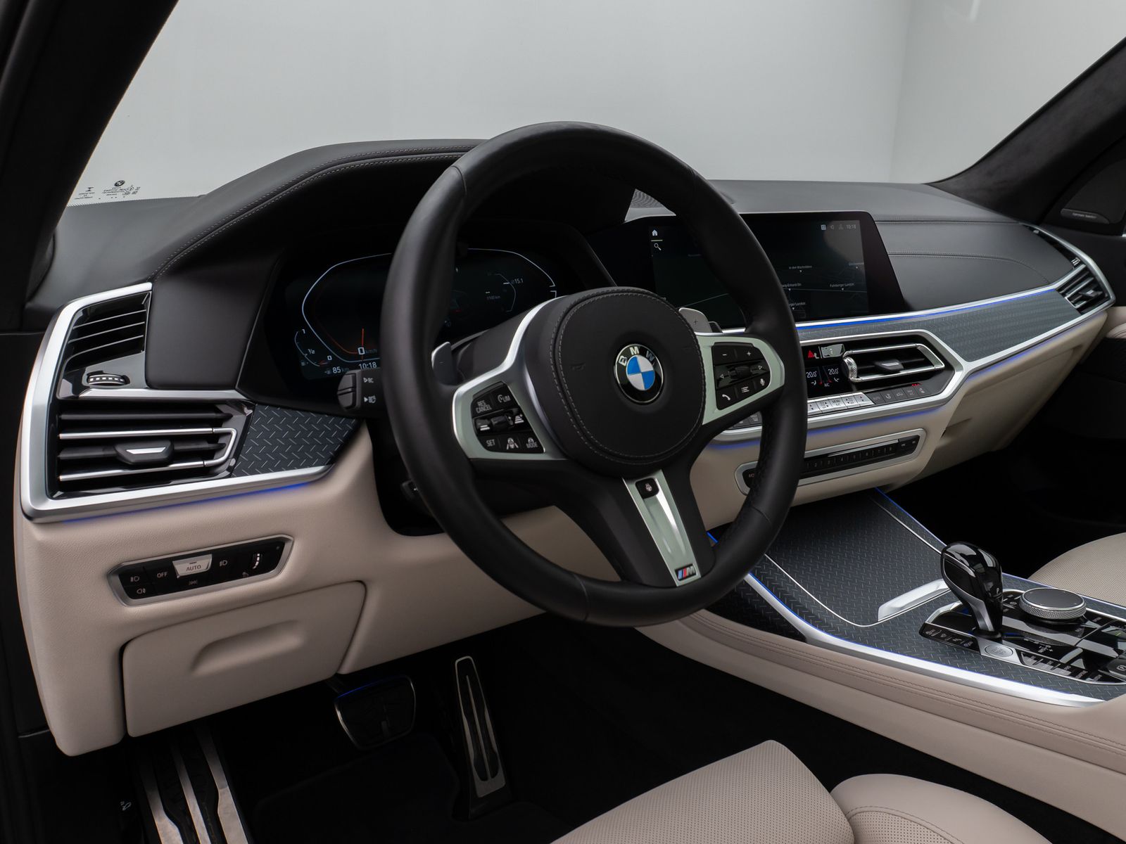 Fahrzeugabbildung BMW X7 M50i Laser 360°HUD DAB H/K SoftCL AHK 22Zoll