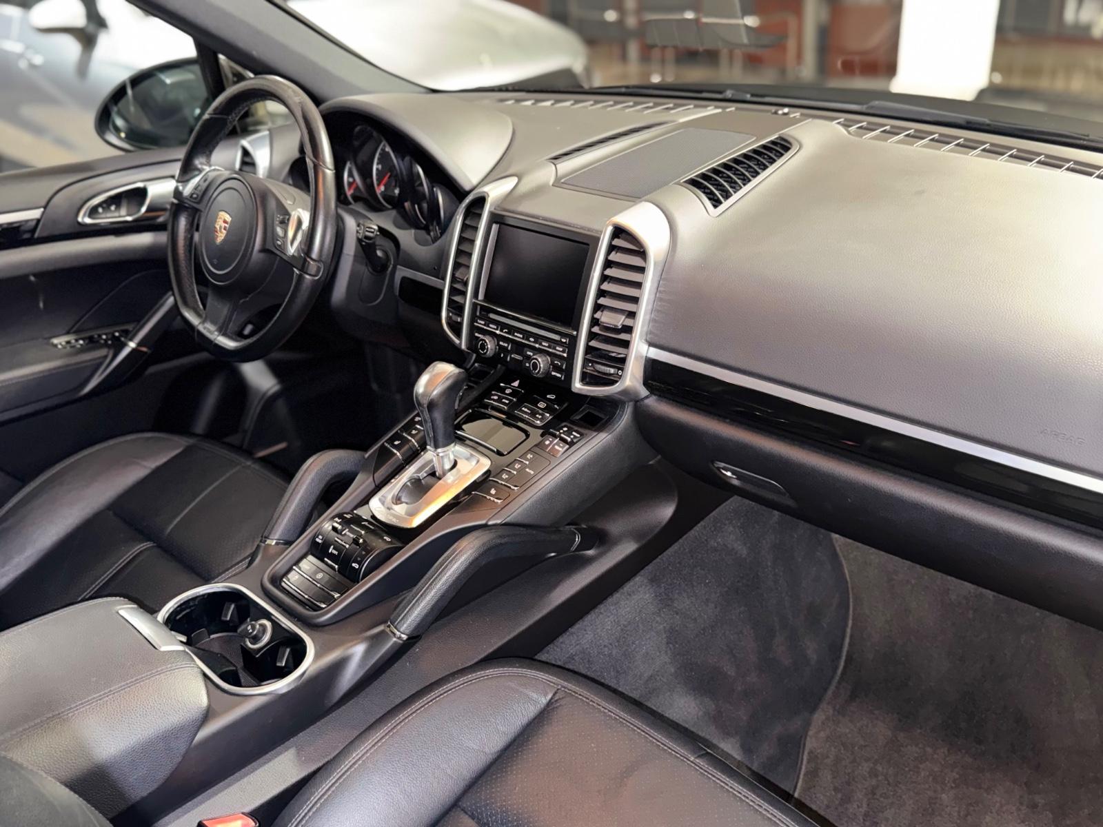 Porsche Cayenne 3.0 d Pano/Leder/Xenon/Navi/Kamera