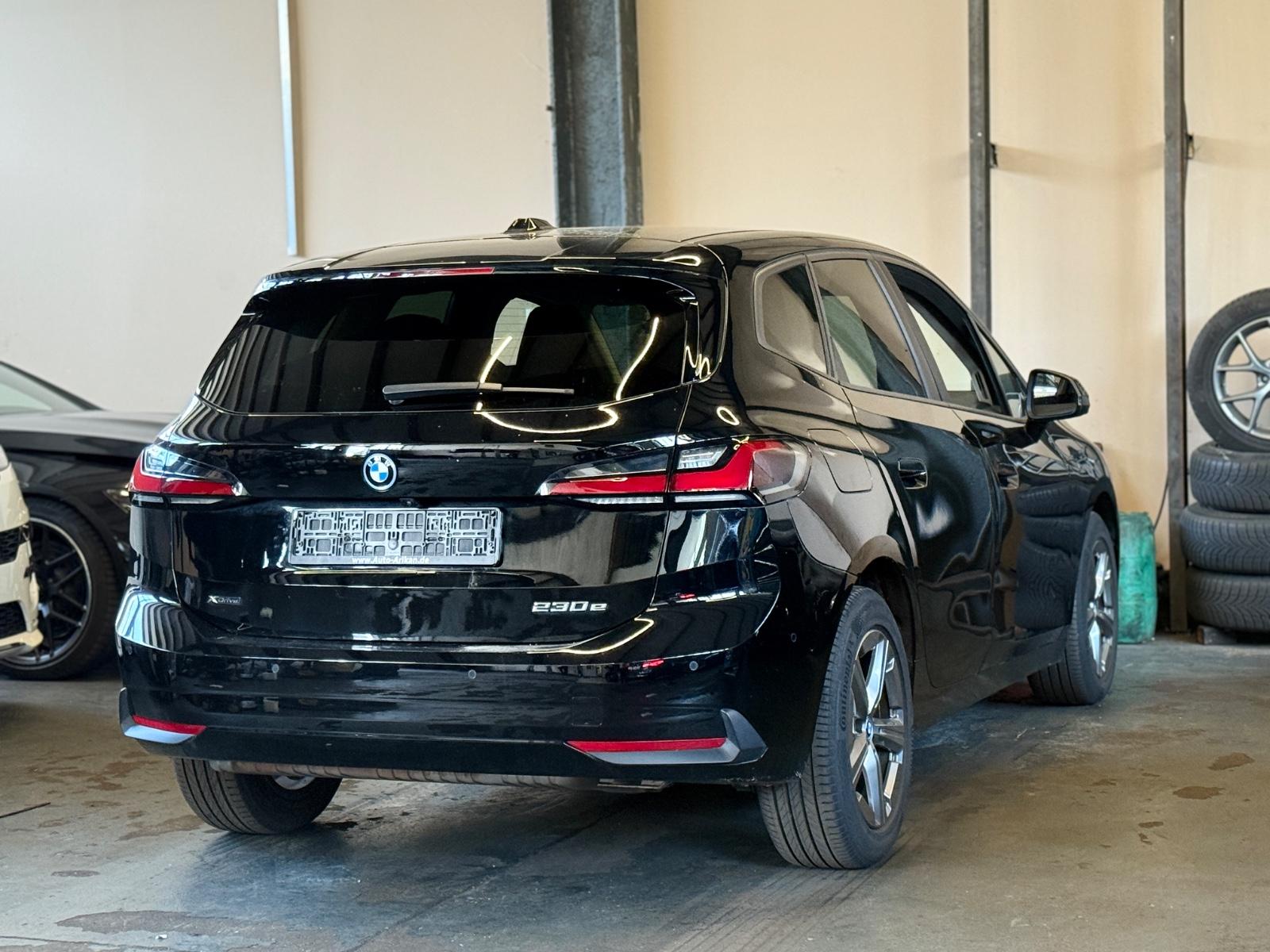 BMW 230e Xdrive Harman-Cardon/ Neues Model