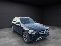 MERCEDES-BENZ GLC 220 d 4Matic AMG Line 9G TRONIC Standheizung