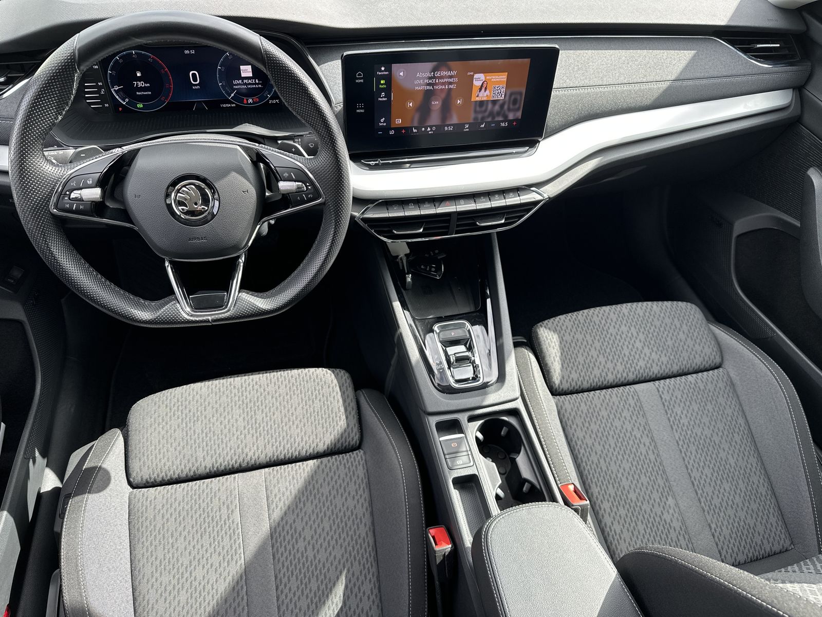 Fahrzeugabbildung SKODA Octavia Combi First Edition NAV+LED+PANO+LHZG+VC