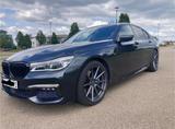 BMW 750i -
