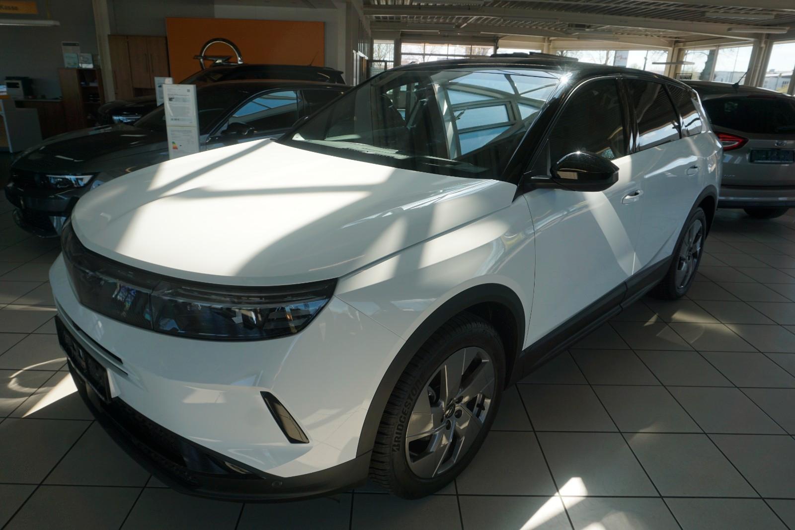 Opel Grandland 1.2 48V Mild-Hybrid 107 kW GS