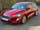 Ford Focus Lim. Titanium*LED*SHZ*LHZ