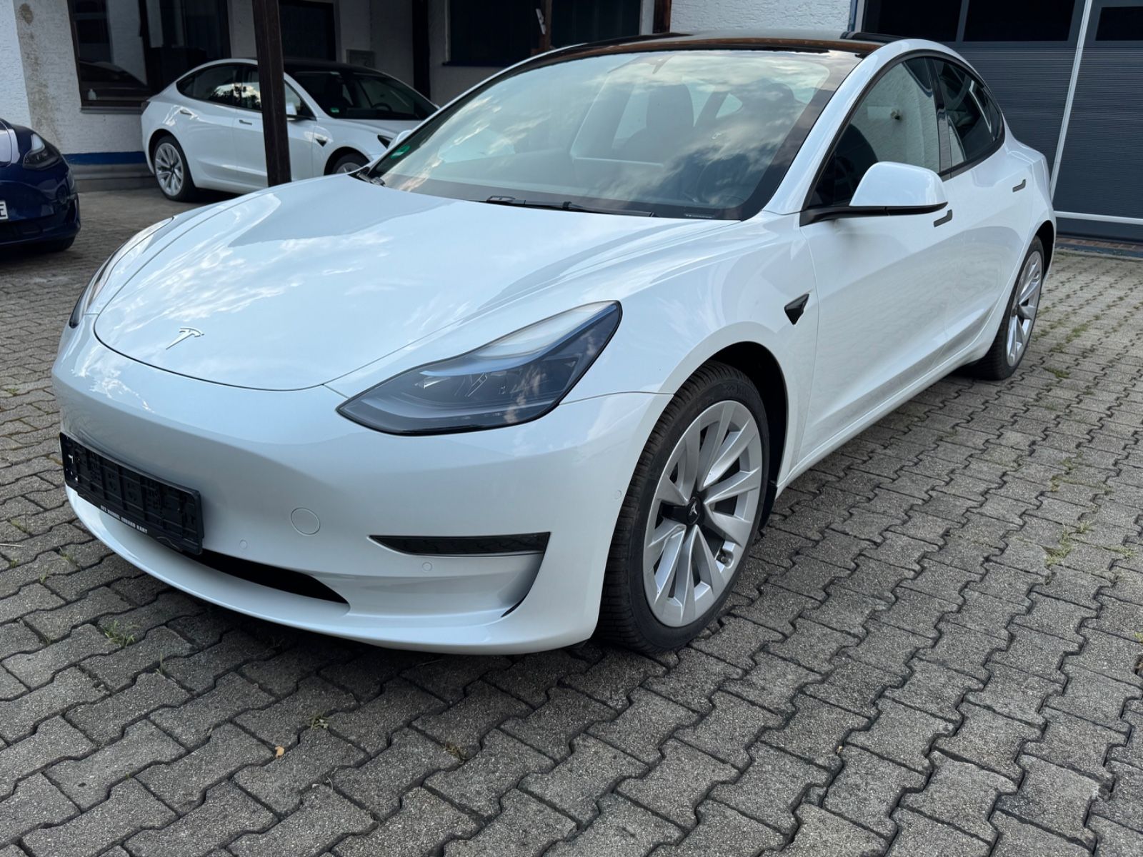 TESLA Model 3 Long Range Dual AWD RYZEN 1HAND MWST 19"
