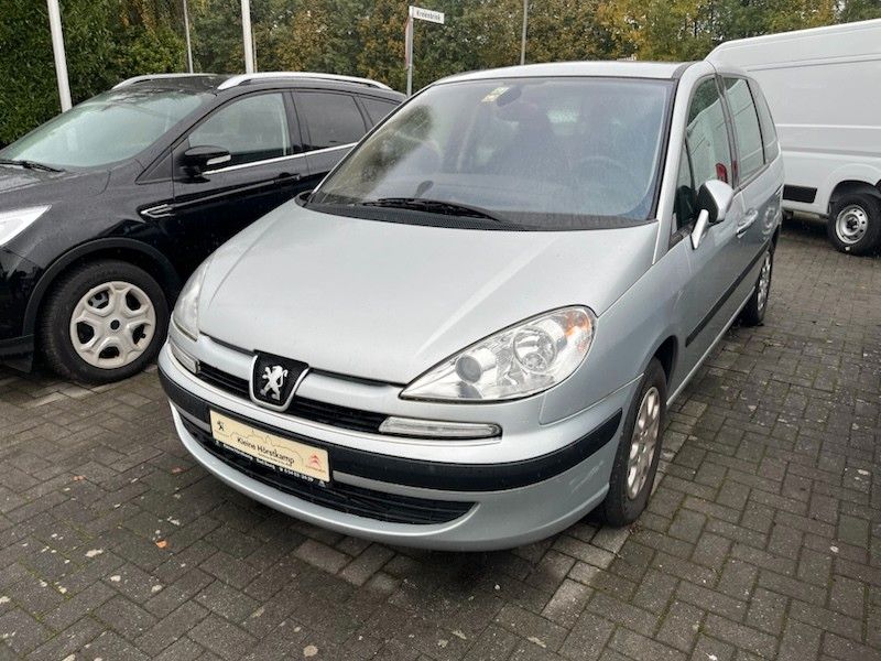 Peugeot 807